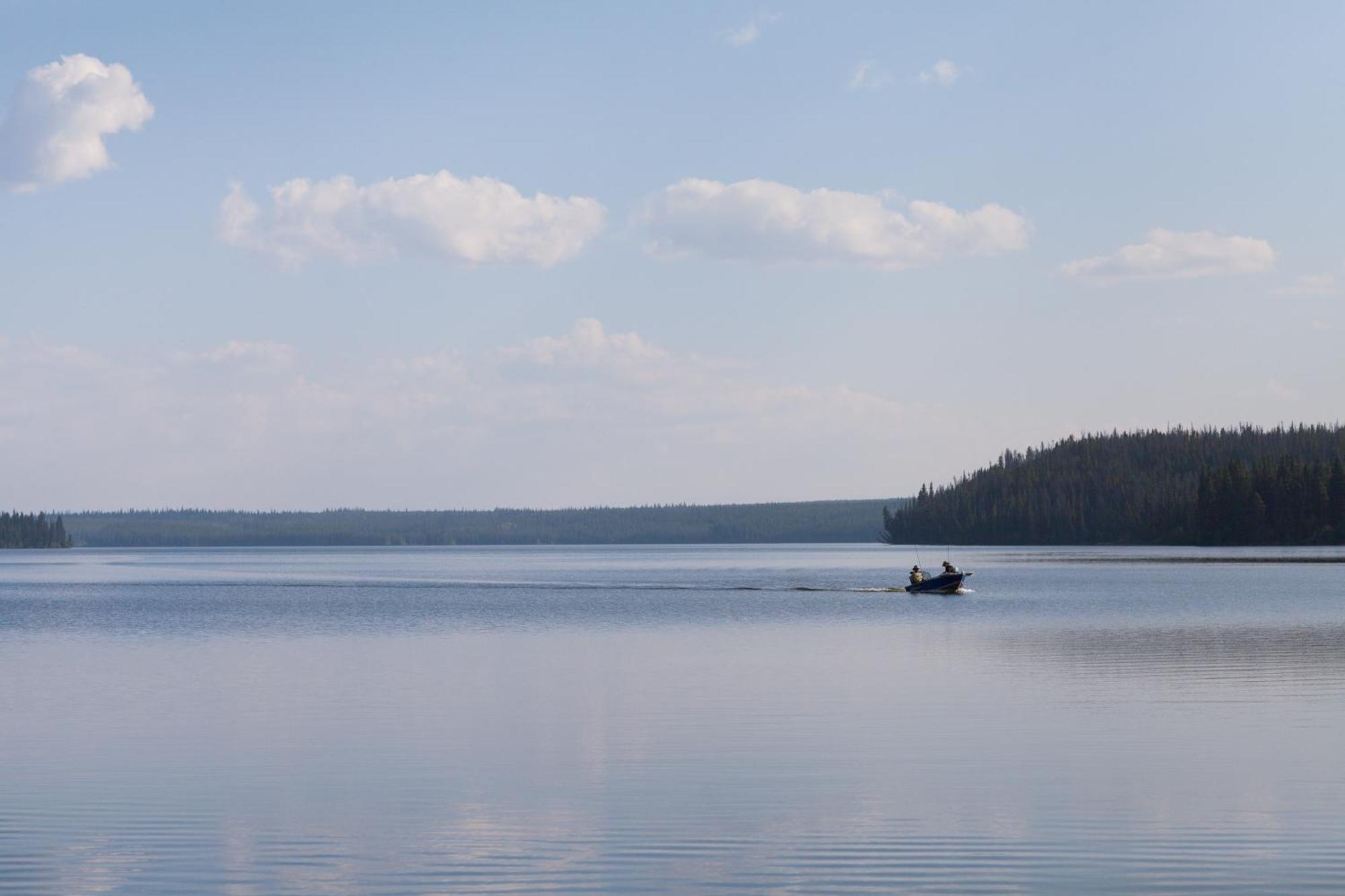 Red Cariboo Resort Anahim Lake Экстерьер фото