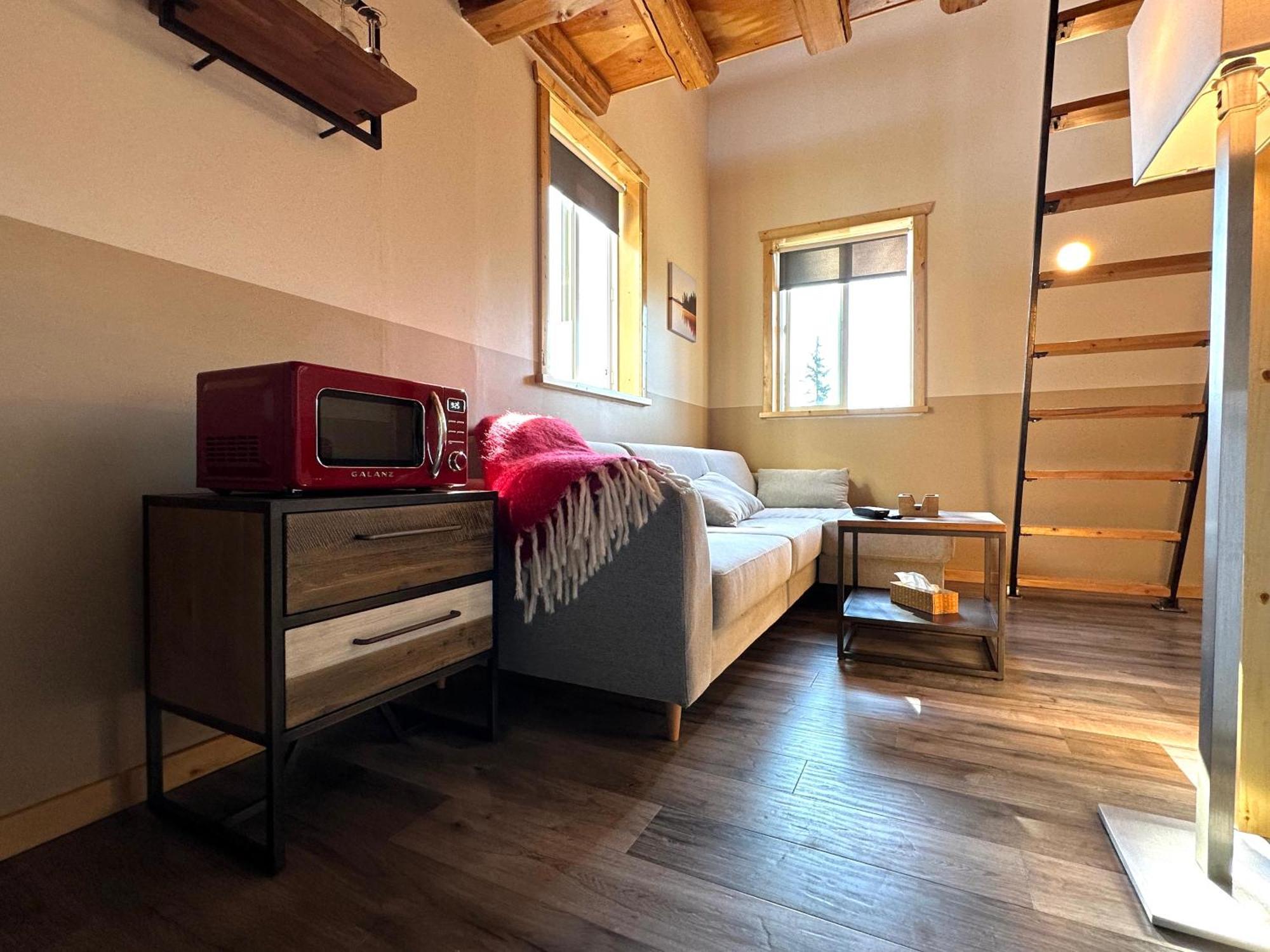 Red Cariboo Resort Anahim Lake Экстерьер фото