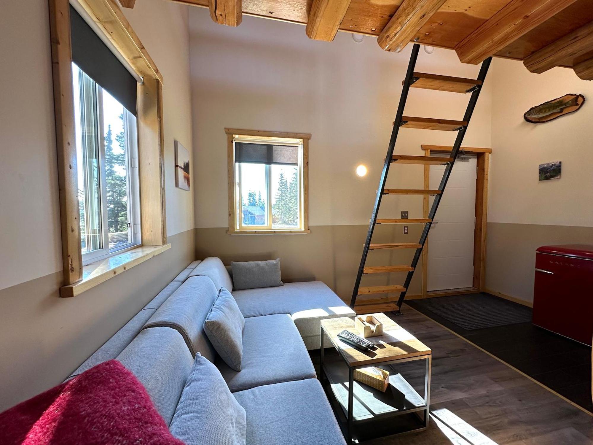 Red Cariboo Resort Anahim Lake Экстерьер фото