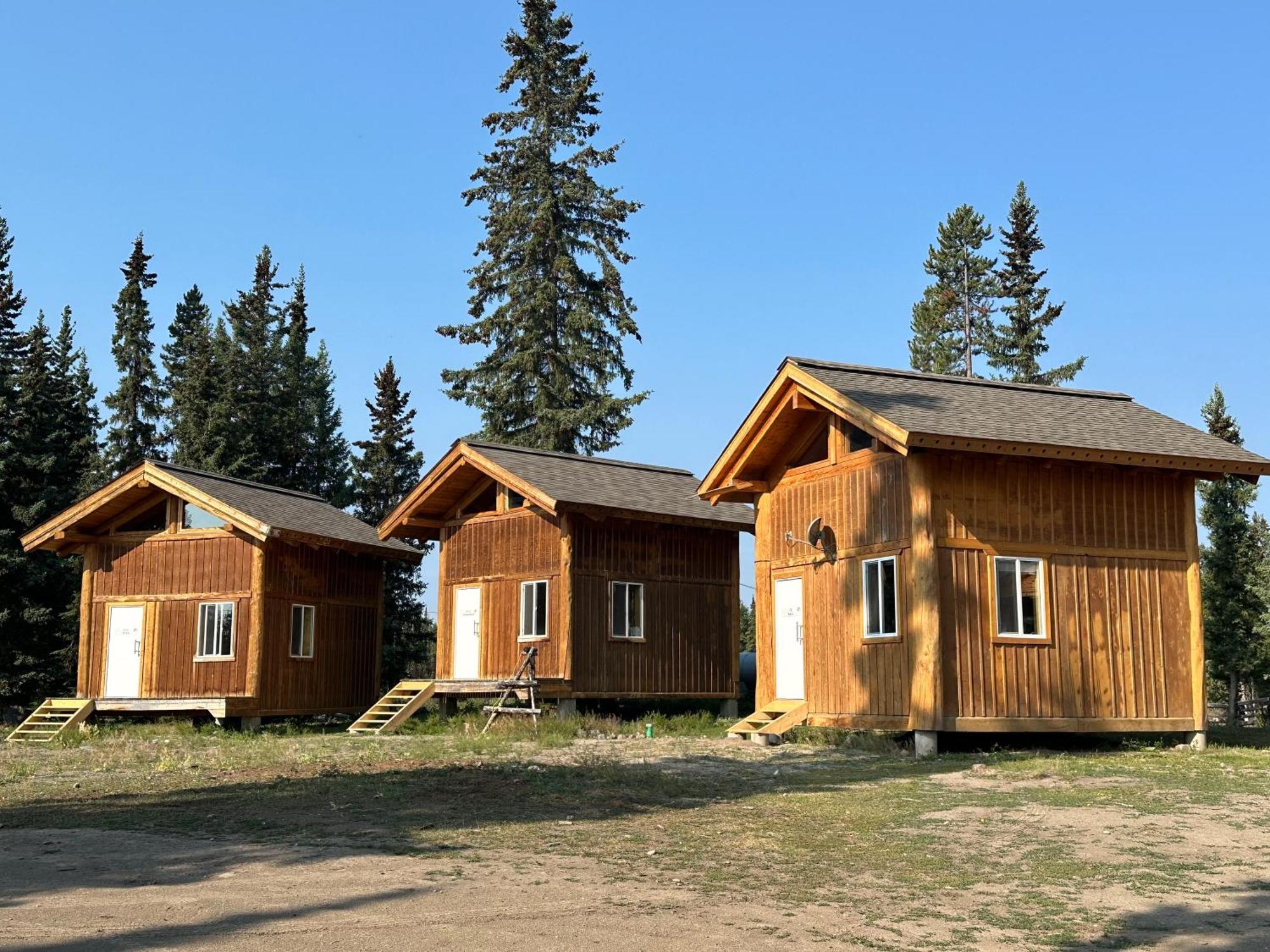 Red Cariboo Resort Anahim Lake Экстерьер фото